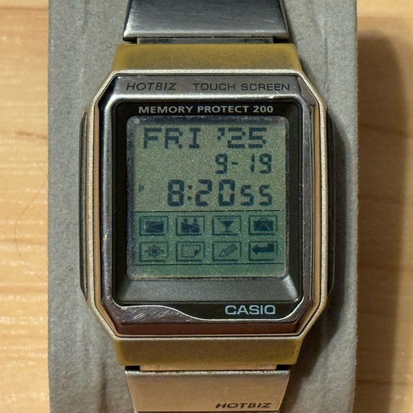 Casio VDB-2000 Hot Biz Memory 200 Touch Screen Data Bank 1490 Mens Digital Watch - Picture 1 of 13